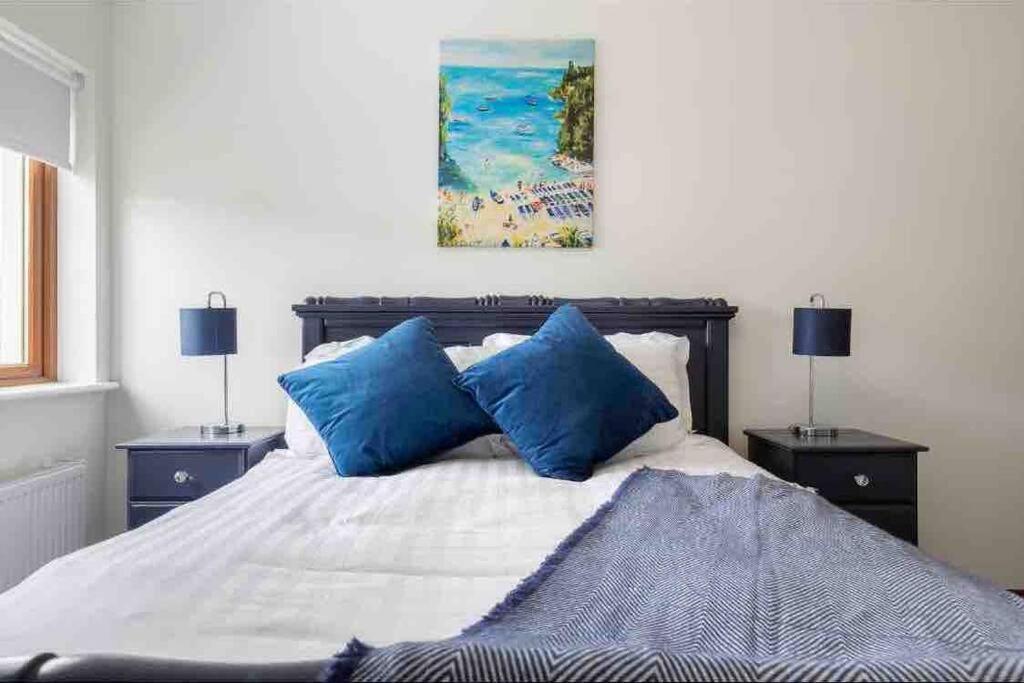 Wonderful Coastal Home In Dingle Town Esterno foto